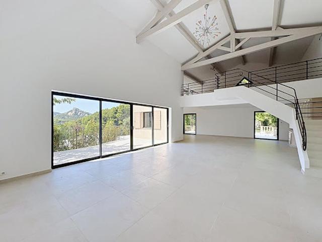 Maison vente à Arrondissement de Toulon, Évenos