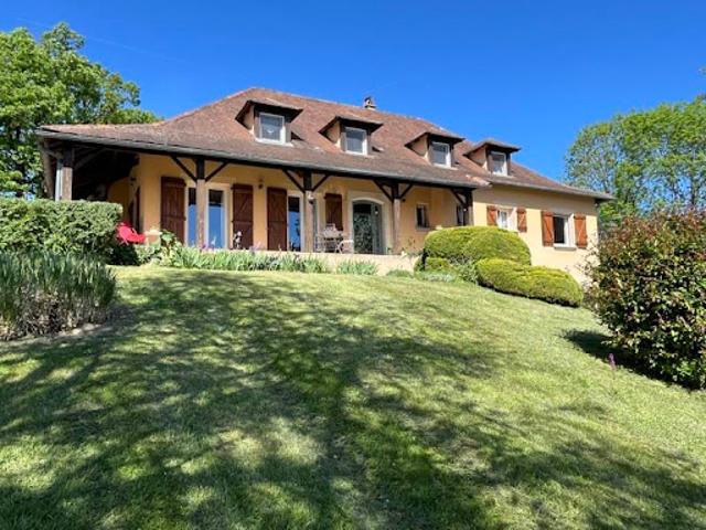 Maison vente à Villefranche-de-Rouergue, Savignac