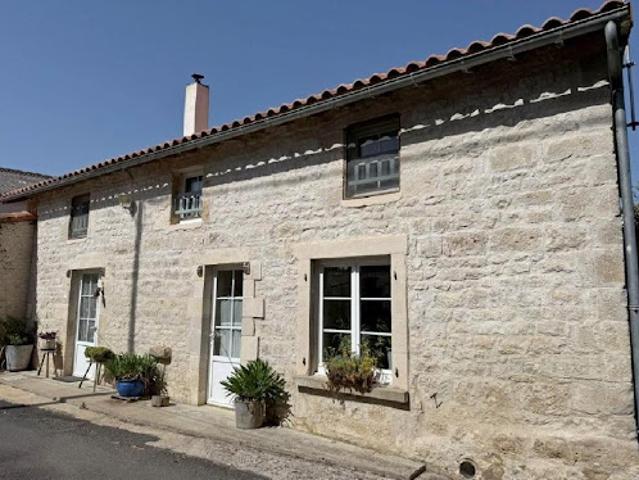 Maison vente à Confolens, Villefagnan