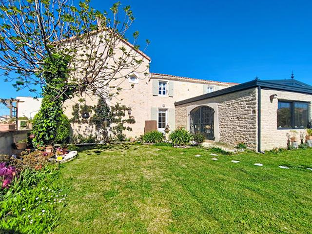 Maison vente à La Rochelle, Courçon