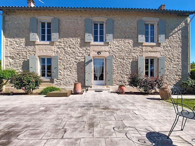 Maison vente à La Rochelle, Courçon
