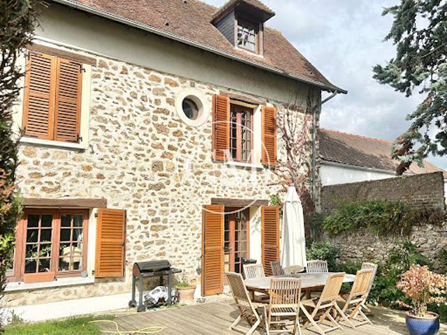 Maison vente à Versailles, Plaisir