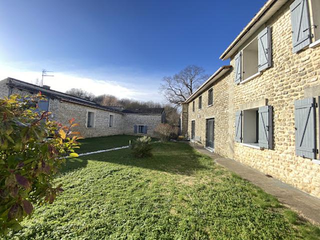 Maison vente à Angoulême, Roullet-saint-estèphe
