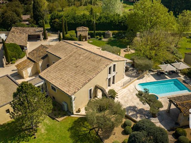 Maison vente à Arles, La Salle Les Alpes