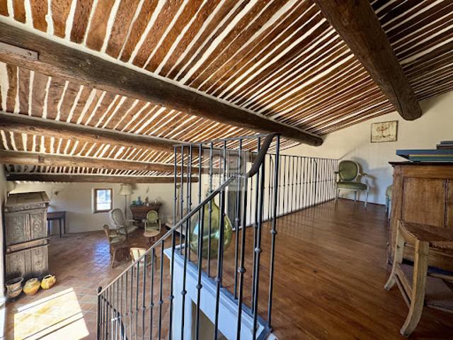 Maison vente à Aix-en-Provence, Lambesc