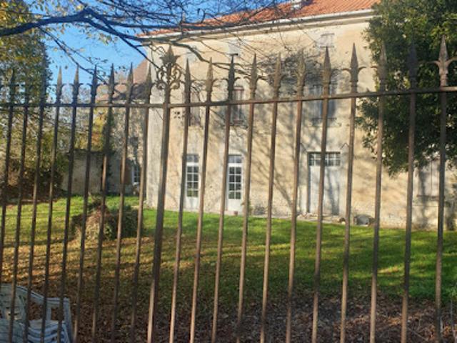 Maison vente à Cognac, Saint-bonnet