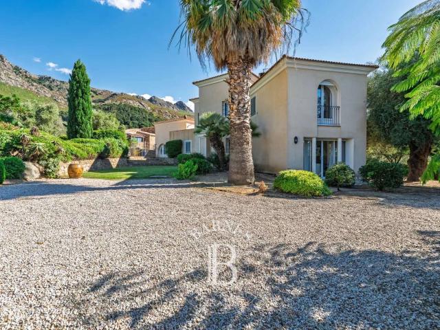 Maison vente à Calvi
