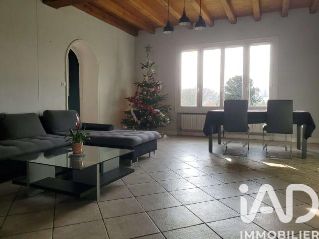 Maison vente à Fontenay-le-Comte, Cheffois