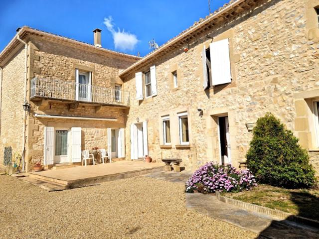Maison vente à Nîmes, Combas