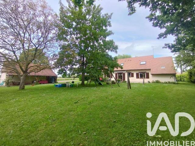 Maison vente à La Flèche, Courcelles-la-forêt