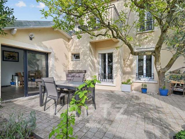 Maison vente à Nanterre, La Garenne-colombes