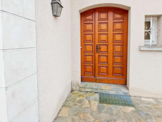 Maison vente à Laval, Changé