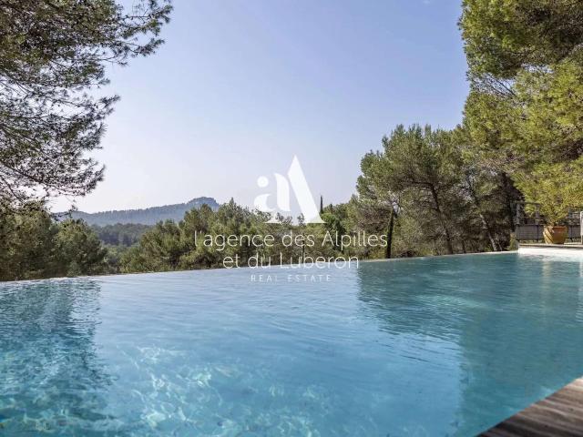 Maison vente à Arles, Les Baux-de-provence