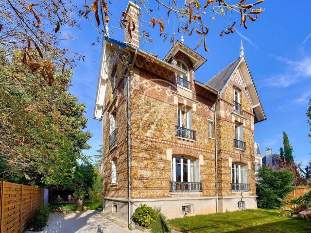 Maison vente à Saint-Germain-en-Laye, Maisons-laffitte