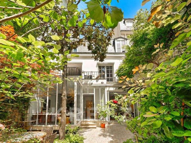 Maison vente à Paris, Île-de-France