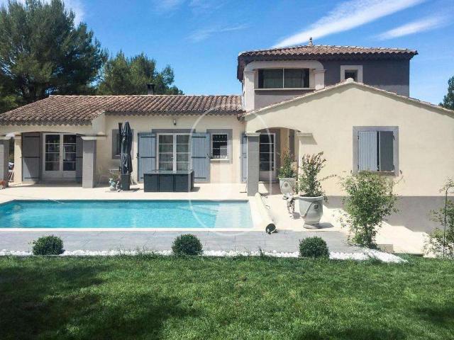 Maison vente à Carpentras, Pernes-les-fontaines