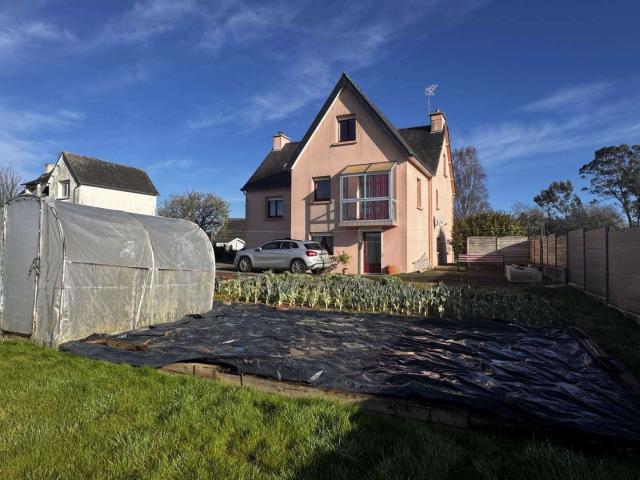 Maison vente à Saint-Hervé, Côtes-d'Armor