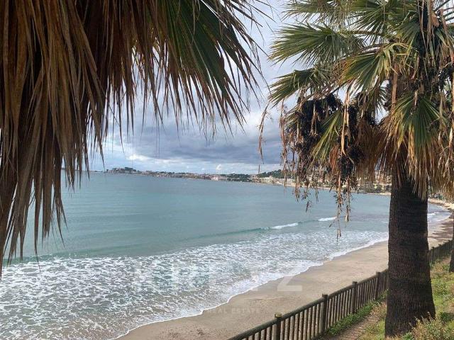 Maison vente à Arrondissement de Toulon, Sanary-sur-mer