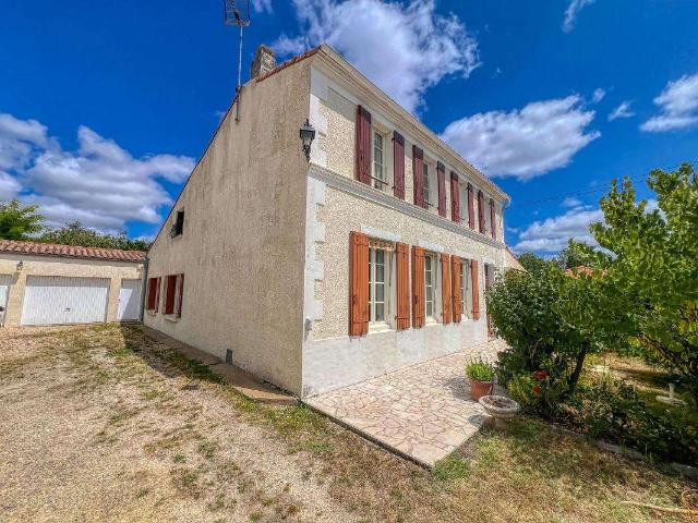 Maison vente à Saintes, Saujon