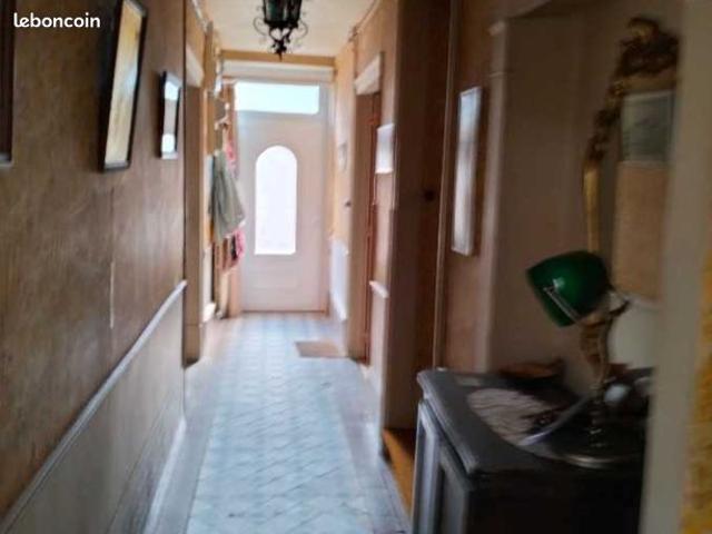 Maison vente à Charleville-Mézières, Montcornet