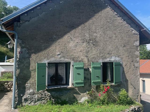 Maison vente à Anglefort, Court