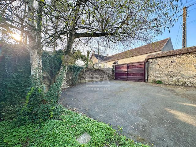 Maison vente à Fontainebleau, Poligny