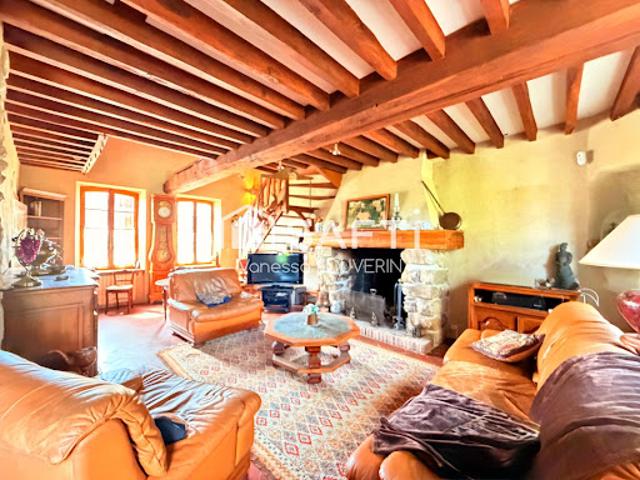 Maison vente à Sens, Voisines