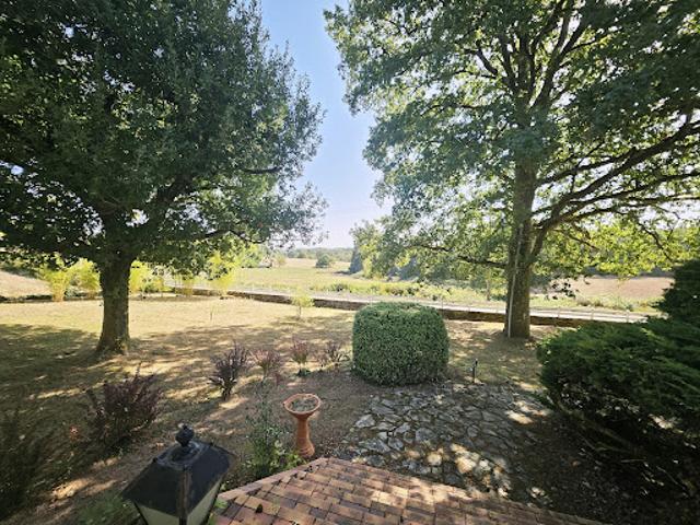 Maison vente à Nontron, Saint-jory-de-chalais