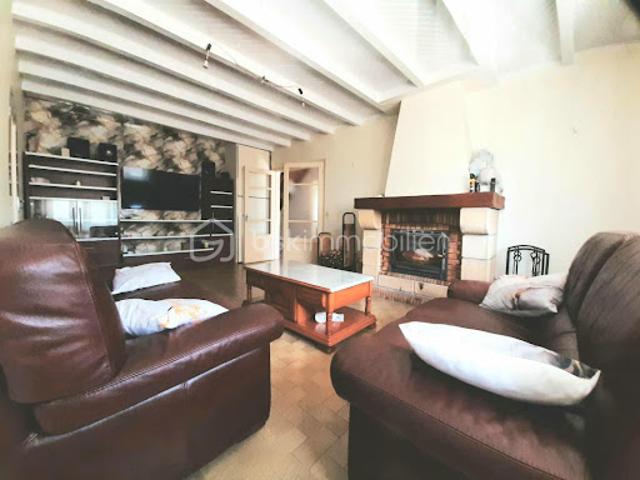 Maison vente à Rochechouart, La Chapelle-montbrandeix