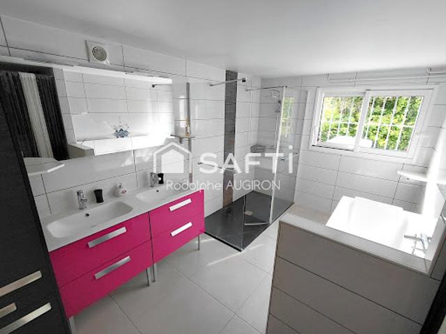 Maison vente à Simoussais, Saint-Pierre-d'Amilly