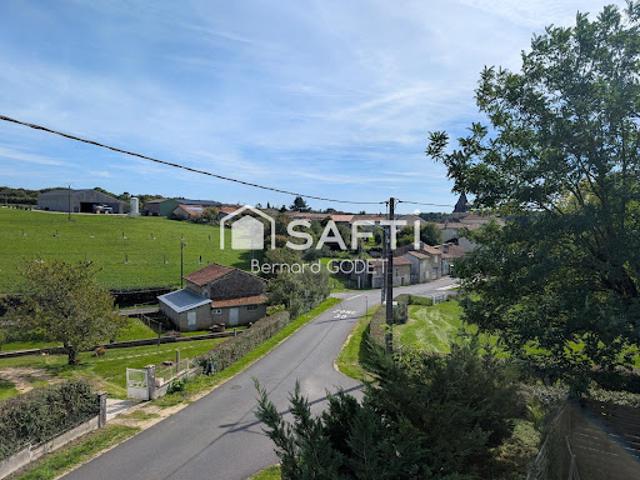 Maison vente à Montmorillon, Genouillé