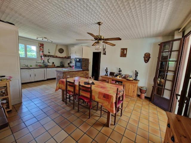Maison vente à Au Village, Avéron-Bergelle