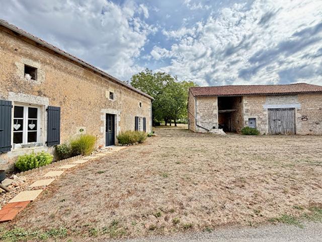 Maison vente à Nanteuil-en-Vallée