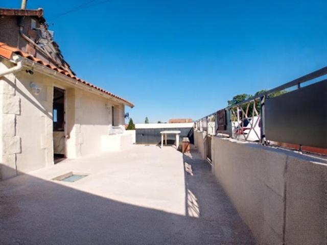 Maison vente à Confolens, Tessonnière