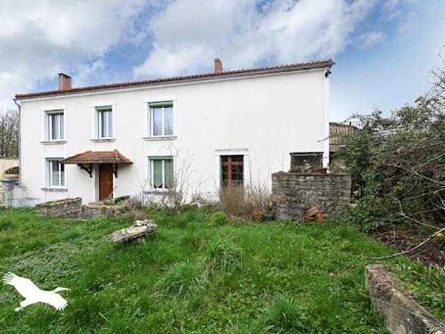 Maison vente à Confolens, Nouvelle-Aquitaine