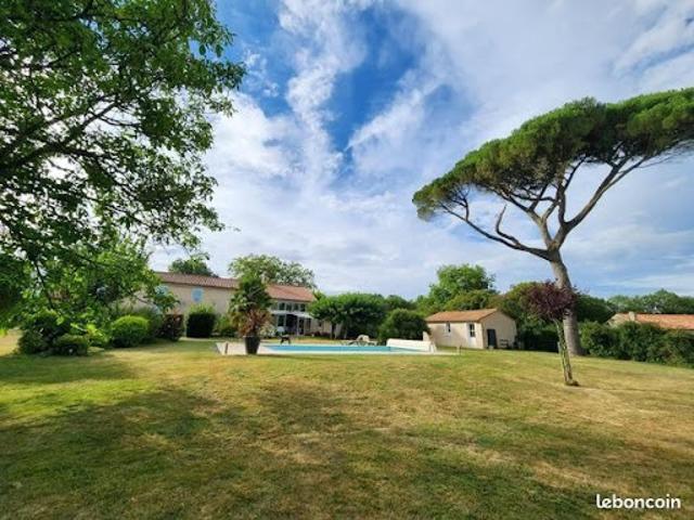 Maison vente à Coulonges-sur-l'Autize, Deux-Sèvres