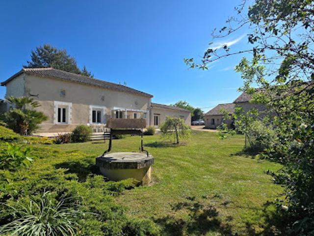 Maison vente à Montmorillon, Queaux