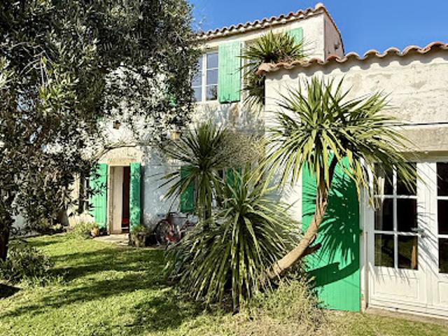 Maison vente à La Rochelle, Loix