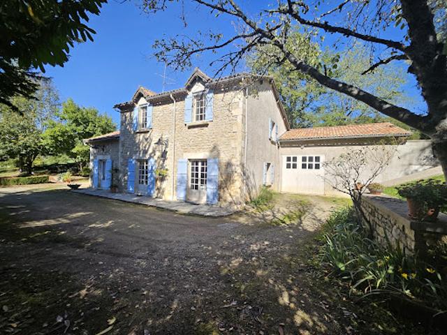 Maison vente à Nontron, Thiviers