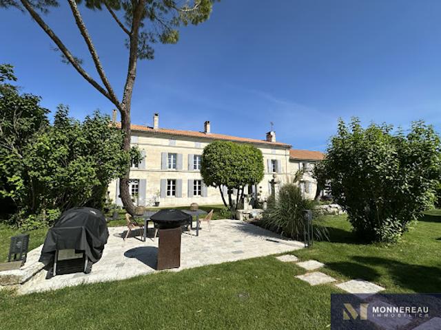 Maison vente à Cognac, Etriac