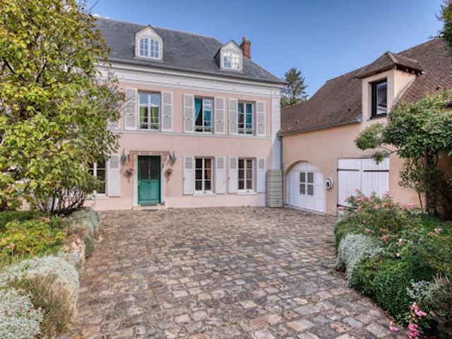 Maison vente à Versailles, Plaisir