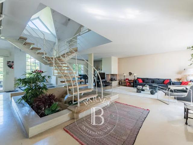 Maison vente à Nanterre, Saint-cloud