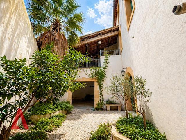 Maison vente à Béziers, Saint-thibéry