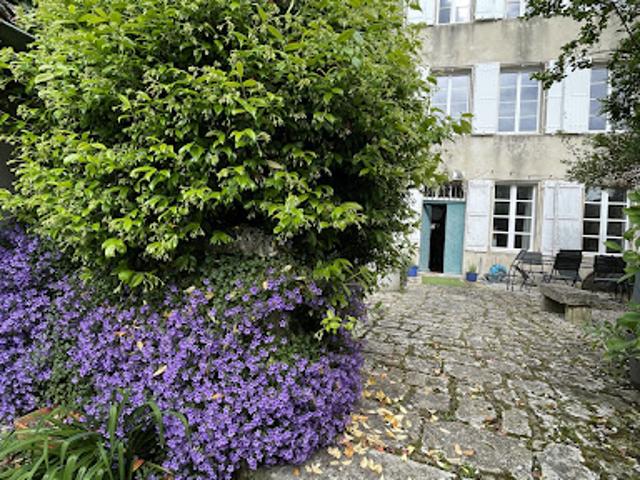 Maison vente à Angoulême, Montemboeuf