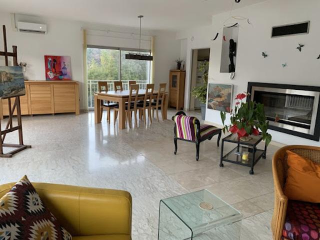 Maison vente à Arrondissement de Toulon, Collobrières