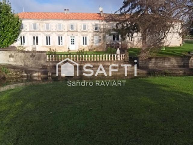 Maison vente à Semoussac, Chez Ravet