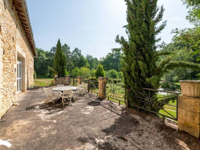 Maison vente à France métropolitaine, Lacropte