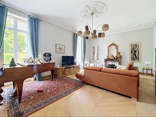 Maison vente à Saint-Jean-d'Angély, Villeneuve-la-comtesse