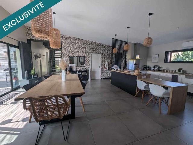 Maison vente à La Savarie, Aiffres
