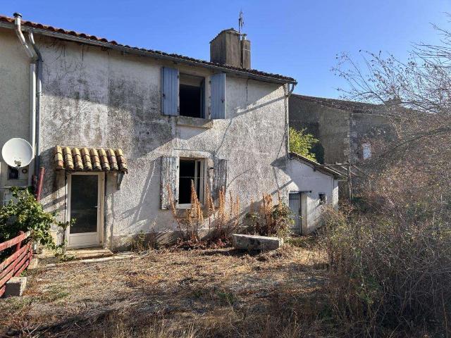 Maison vente à Chantecorps, Les Châteliers